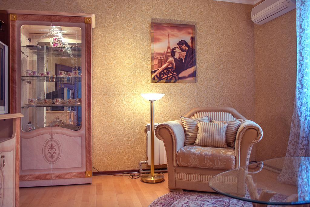 Britaniya Hotel Kharkiv Bagian luar foto